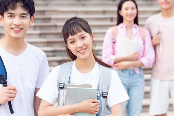 读华中科技大学在职研究生有什么好处和优势，找工作的时候公司承认吗？.jpg